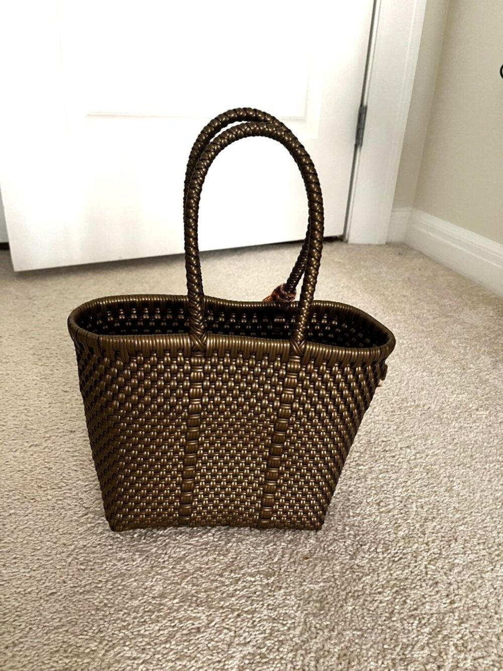 Squeeze De Citron Bronze Woven Mini Top Handle Tote - Picture 3 of 8